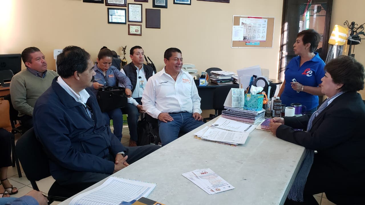 SNTE Sección 51 llevo a cabo la Reunión con Secretarios Delegacionales en la Escuela Primaria Lázaro Cárdenas.